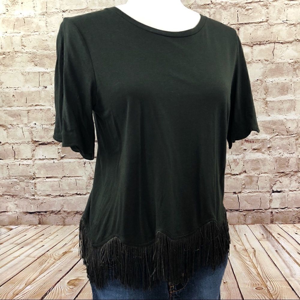 TOPSHOP scalloped fringe short sleeve top